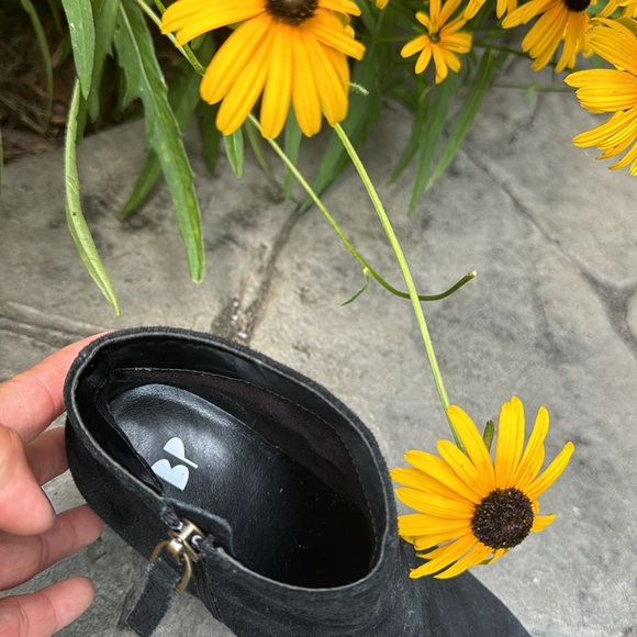 BP SIDE ZIP WEDGES SHOES - Picture 7 of 10